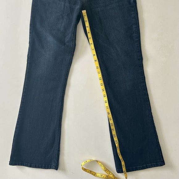 Democracy “Ab” solution Bootcut Jeans – Dark Indigo Wash – Size 6P - Picture 8 of 8